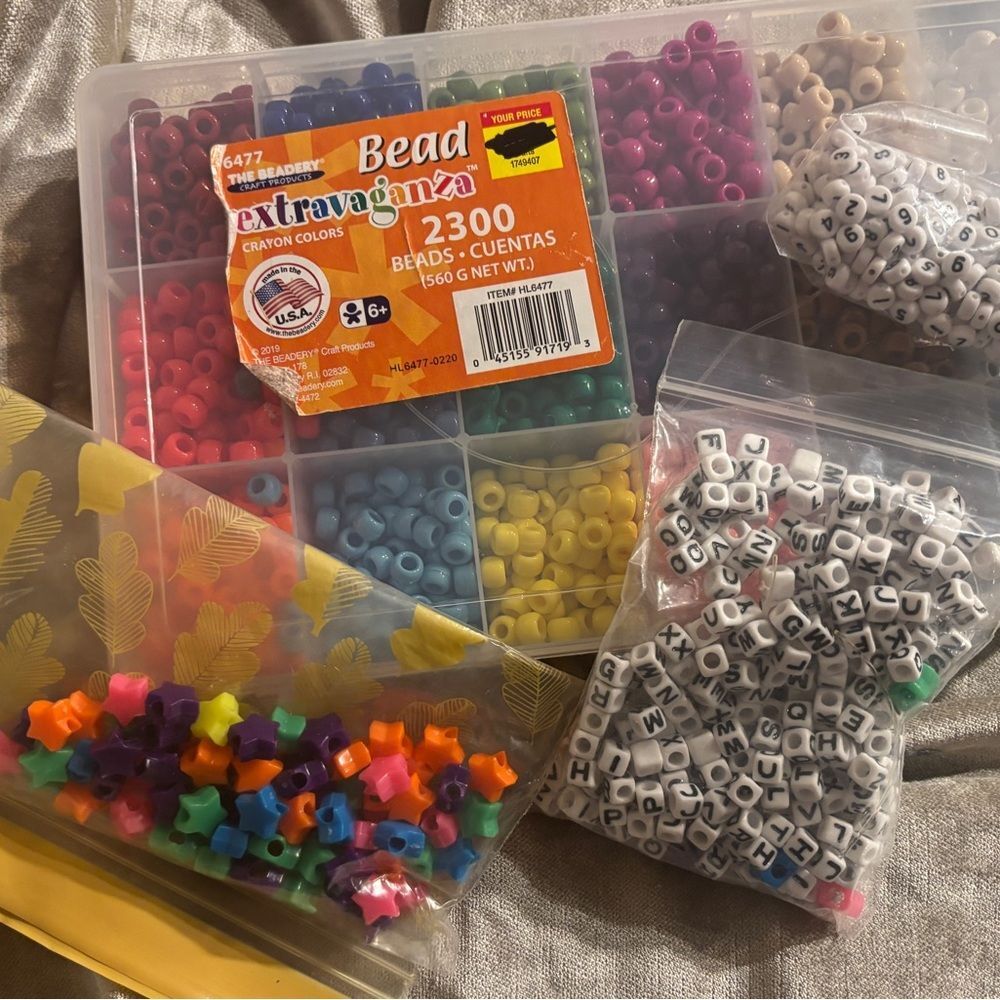 Festival candy bracelet kit!!! Beads and 2 sets of letters!